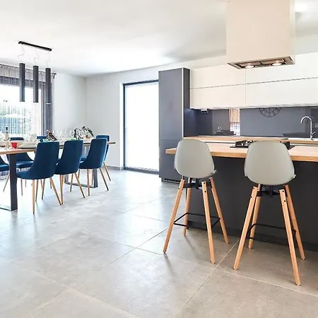 بيت ضيافة Dolcea By Kaštel