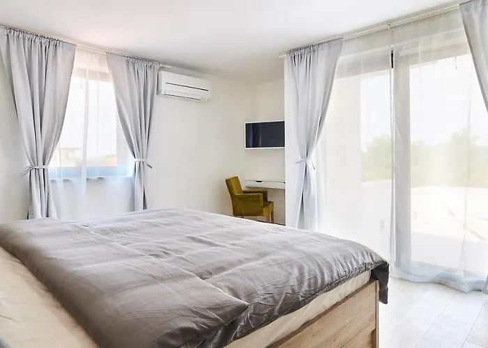 Dolcea By Guest house 4*